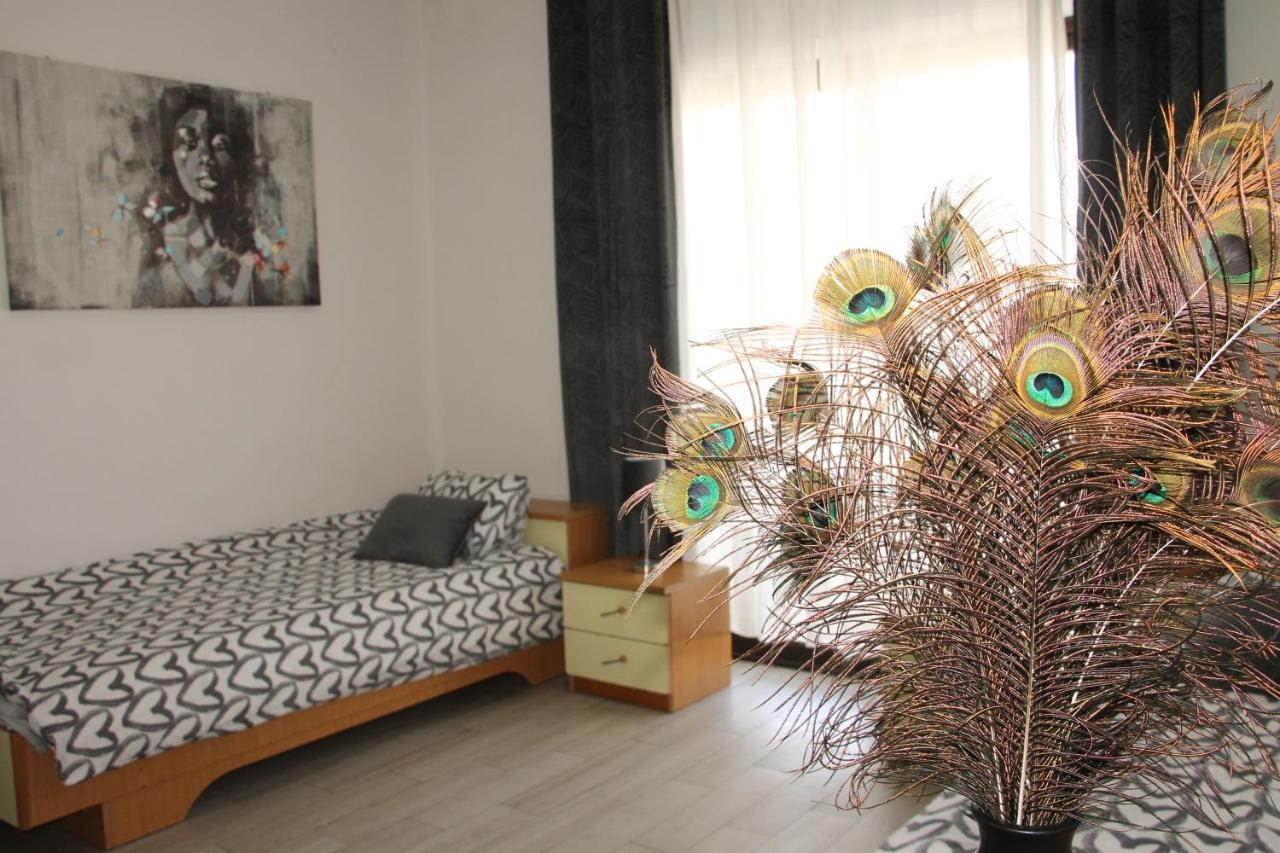Motel "Tri Lovca" Knin Exterior foto