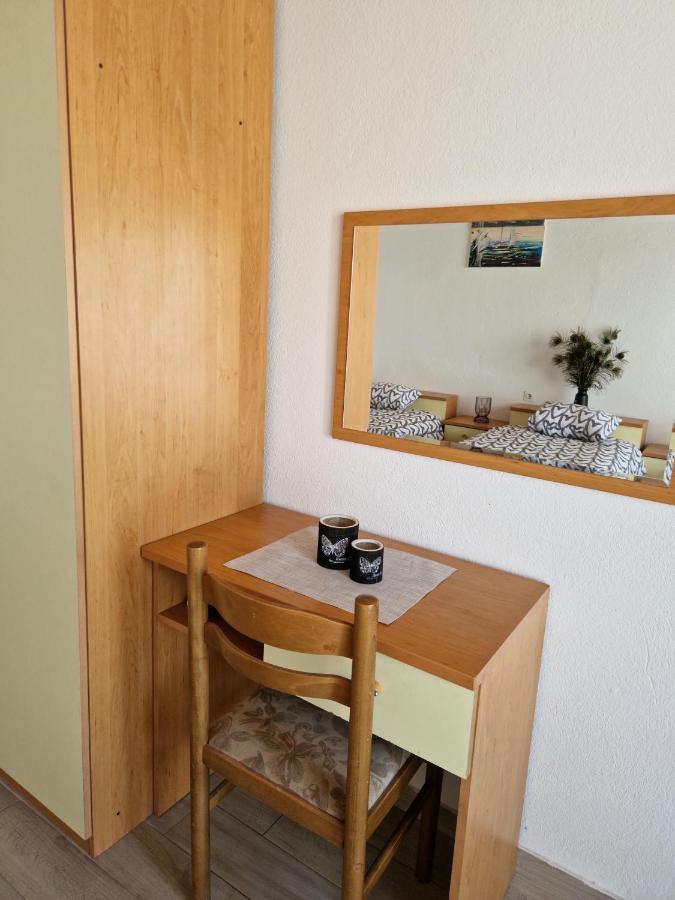Motel "Tri Lovca" Knin Exterior foto